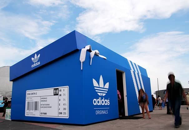 A shoebox-shaped structure is the perfect place to shop for sneakers. (Source: OpusFidelis)